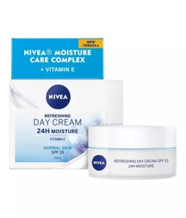 NIVEA Refreshing Day Cream SPF15 50ml